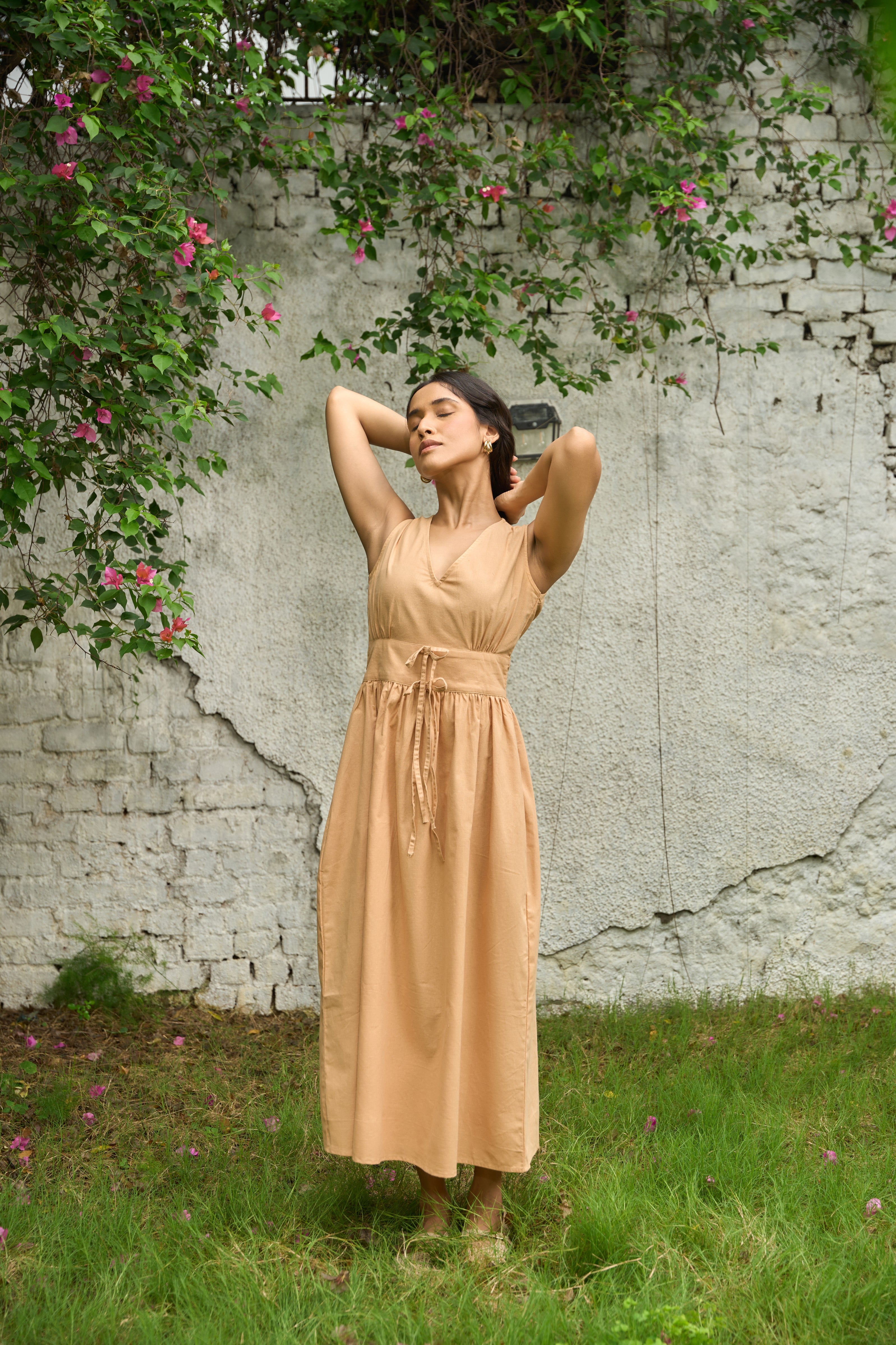 V-Neck Tie-Waist Maxi