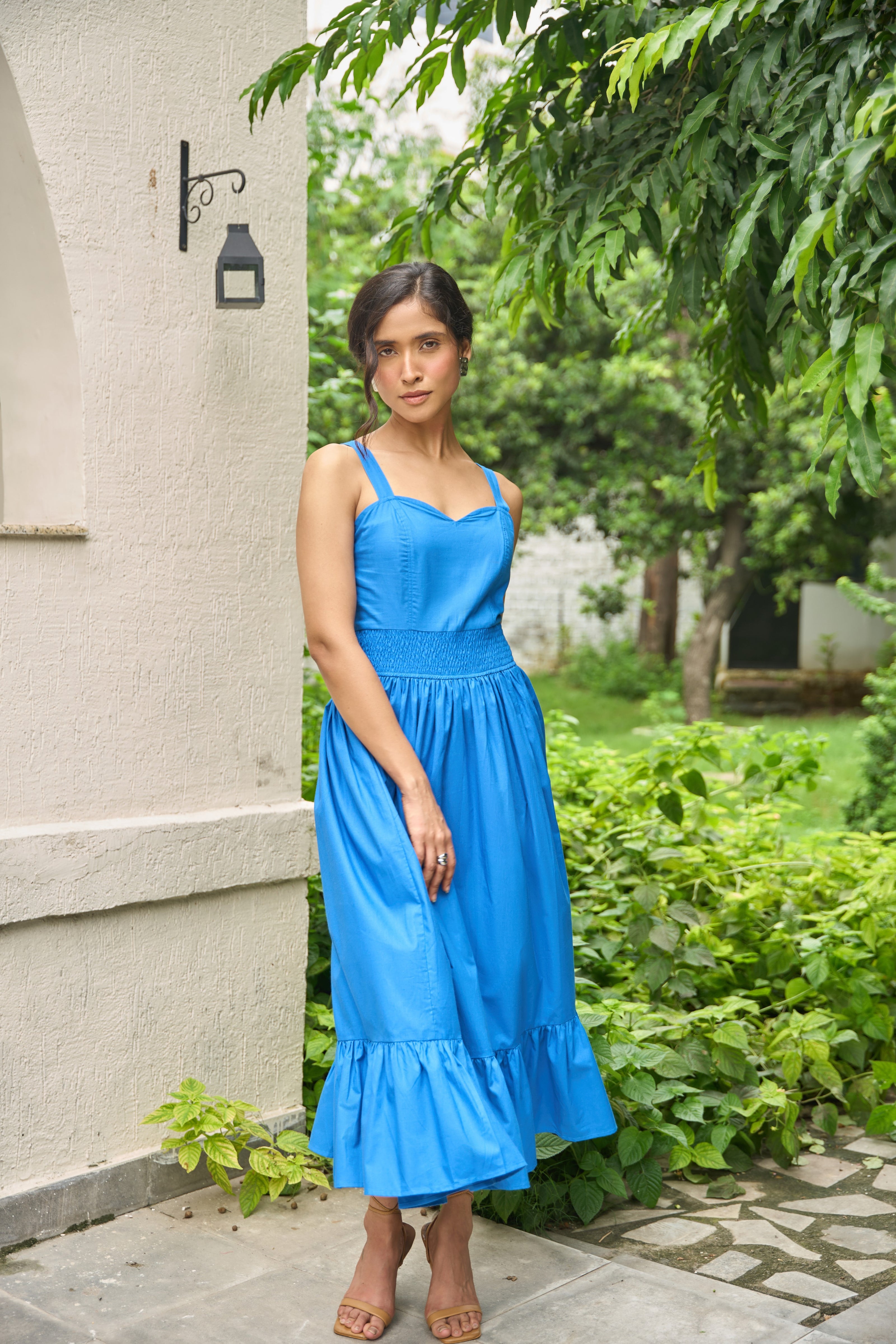 SUNLIT SAPPHIRE ORGANIC SMOCKED MIDI DRESS